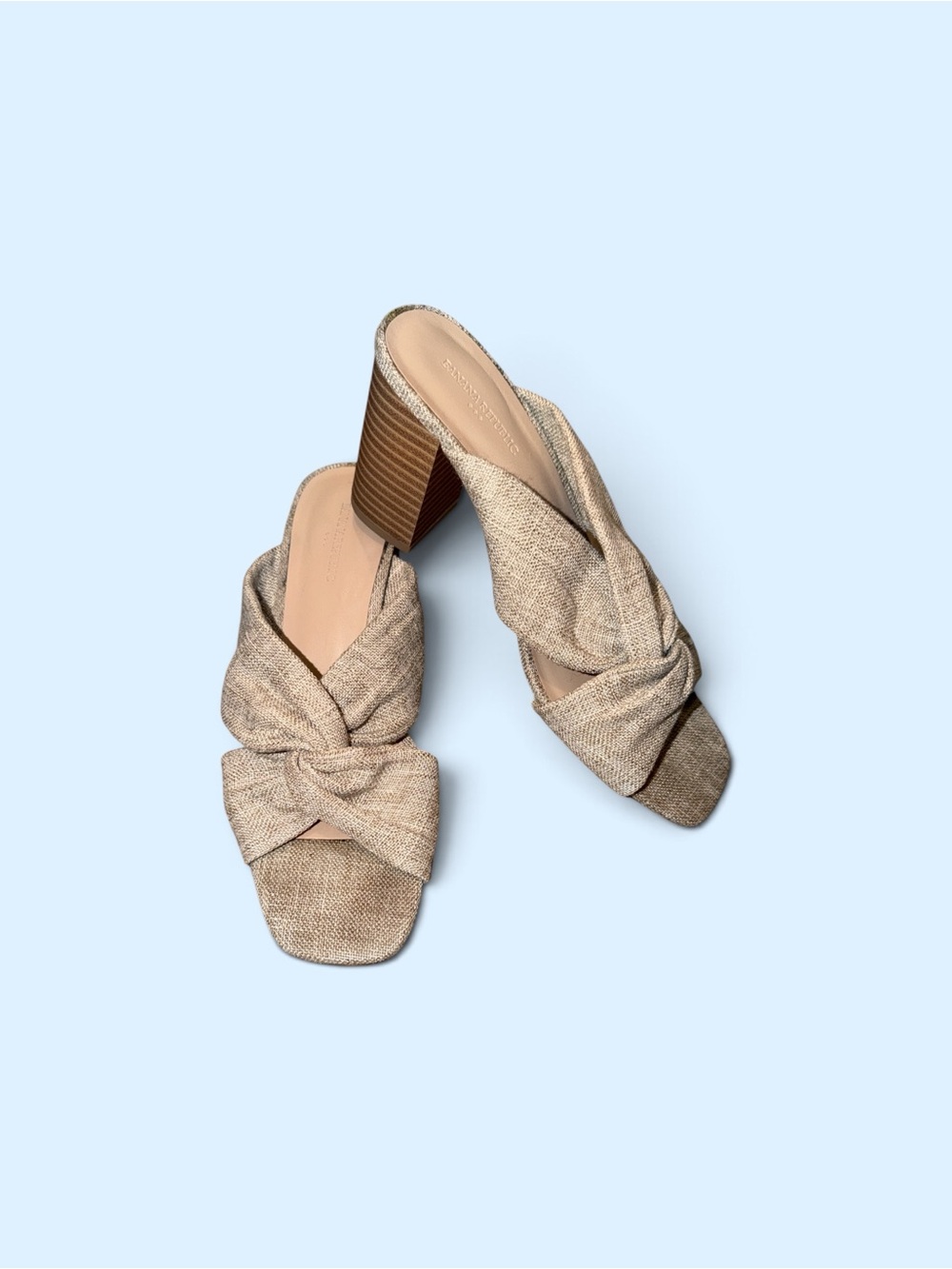 BR Factory Knotted Linen Block Heel Mules in Natural